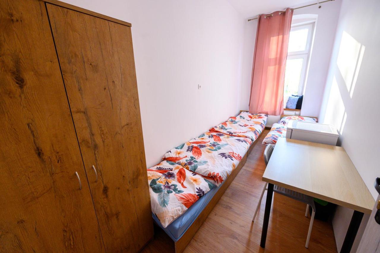 ראסיבורז' Mru Rooms מראה חיצוני תמונה